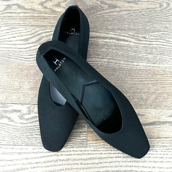 Halston black square toe knit kitten heels